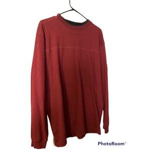 Mountain ridge red pullover L